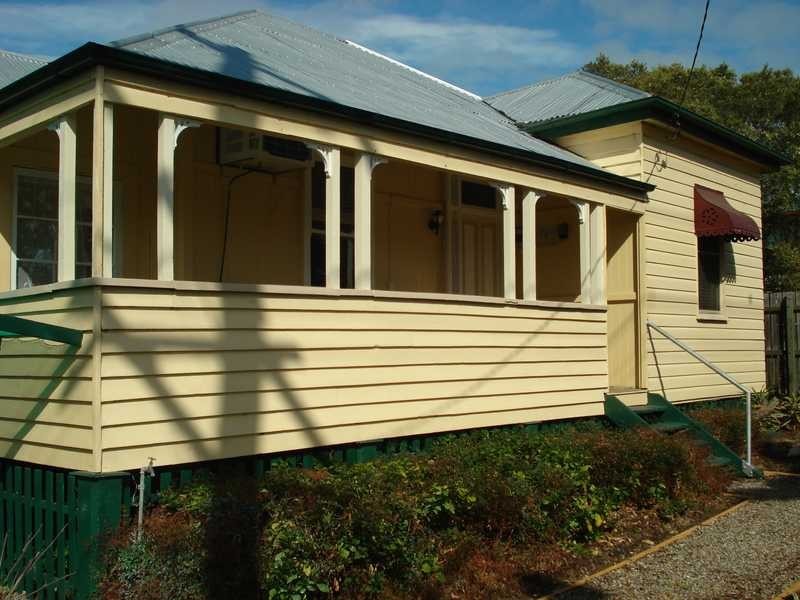 99 Cemetery Road, Raceview QLD 4305
