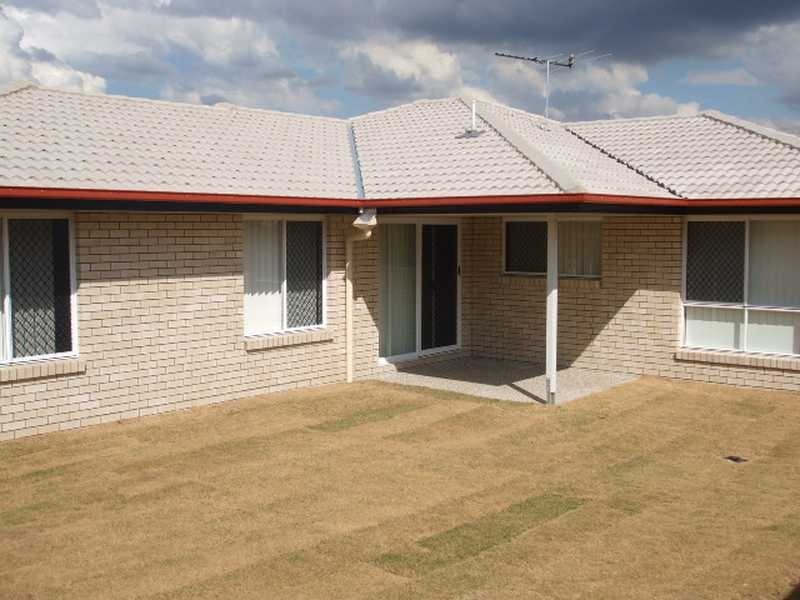94 Reif Street, Flinders View QLD 4305
