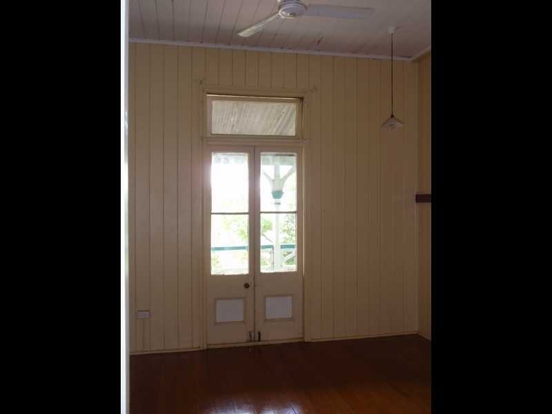 6 Holdsworth Road, North Ipswich QLD 4305