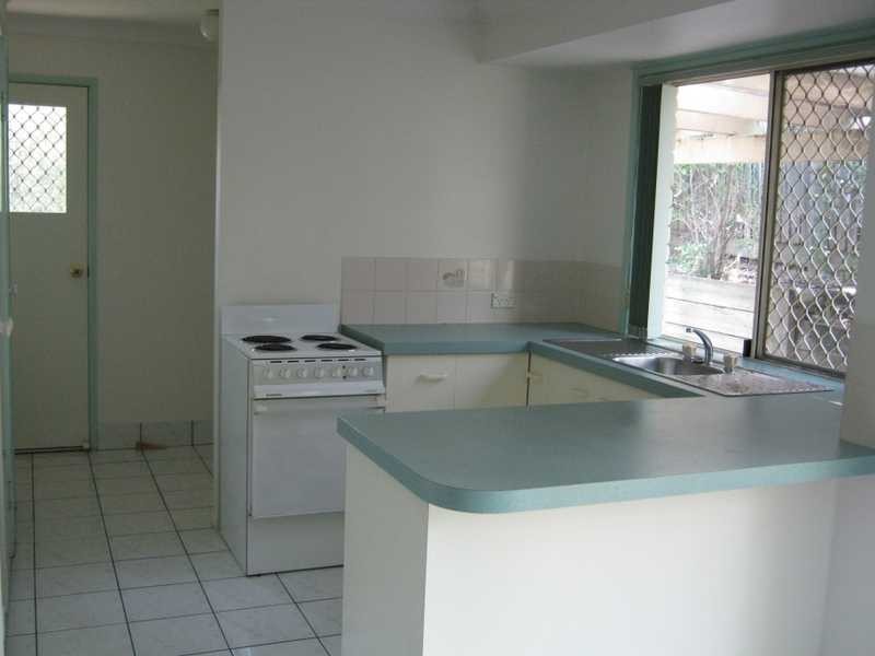 2/9B Kennedy Street, West Ipswich QLD 4305