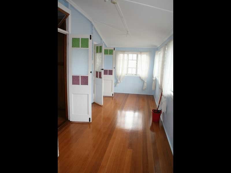 5 Foote Street, Newtown QLD 4305