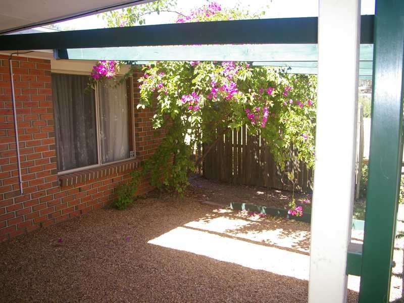 8 Naomi Street, Bundamba QLD 4304