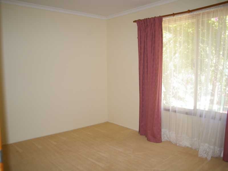 8 Naomi Street, Bundamba QLD 4304