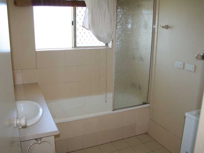 3/11 South Station Road, Booval QLD 4304
