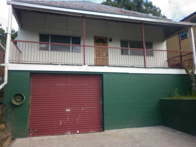 69 Brisbane Road, Bundamba QLD 4304