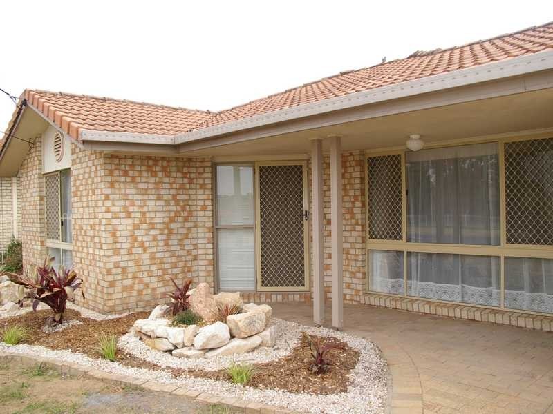 325 South Station Road, Raceview QLD 4305