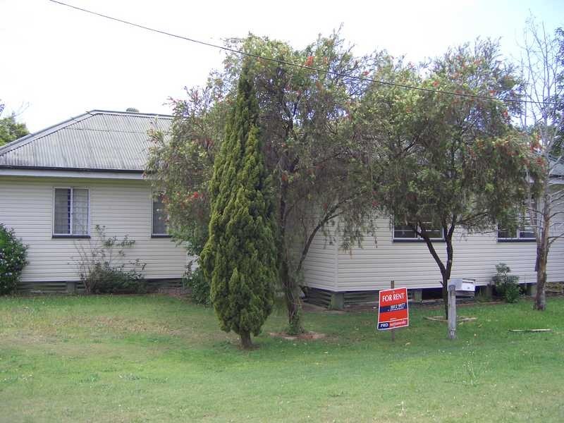 25 Hooper Street, West Ipswich QLD 4305