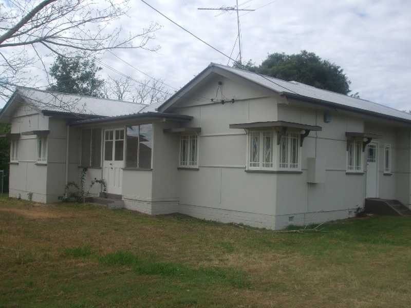 187 Brisbane Road, Booval QLD 4304
