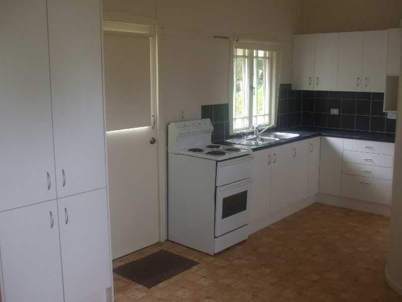 187 Brisbane Road, Booval QLD 4304