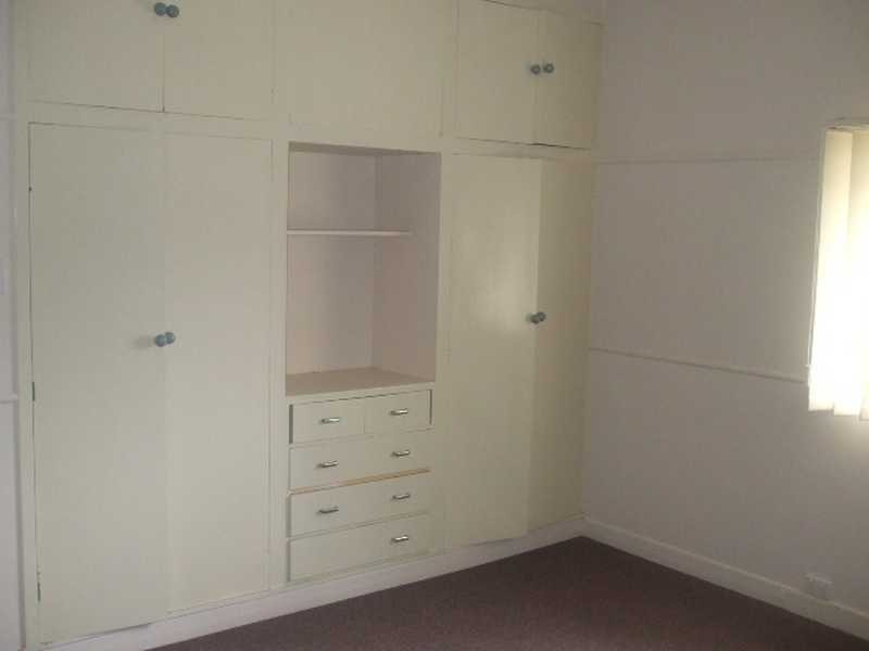 187 Brisbane Road, Booval QLD 4304