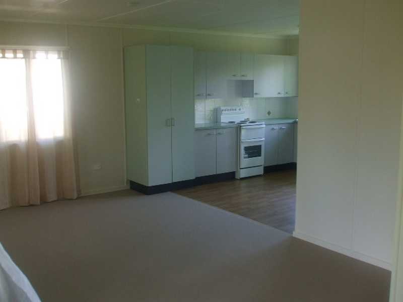 1 Trumpy Street, Silkstone QLD 4304