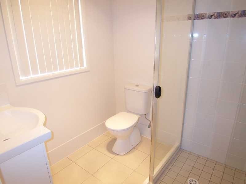 19 Arnold Street, Wulkuraka QLD 4305