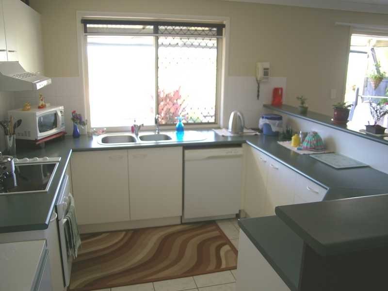 70 Sandalwood Drive, Yamanto QLD 4305
