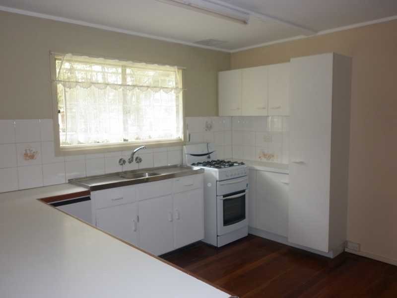 14 Brian Street, Riverview QLD 4303