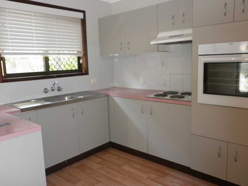 4 Brolga Court, Bundamba QLD 4304