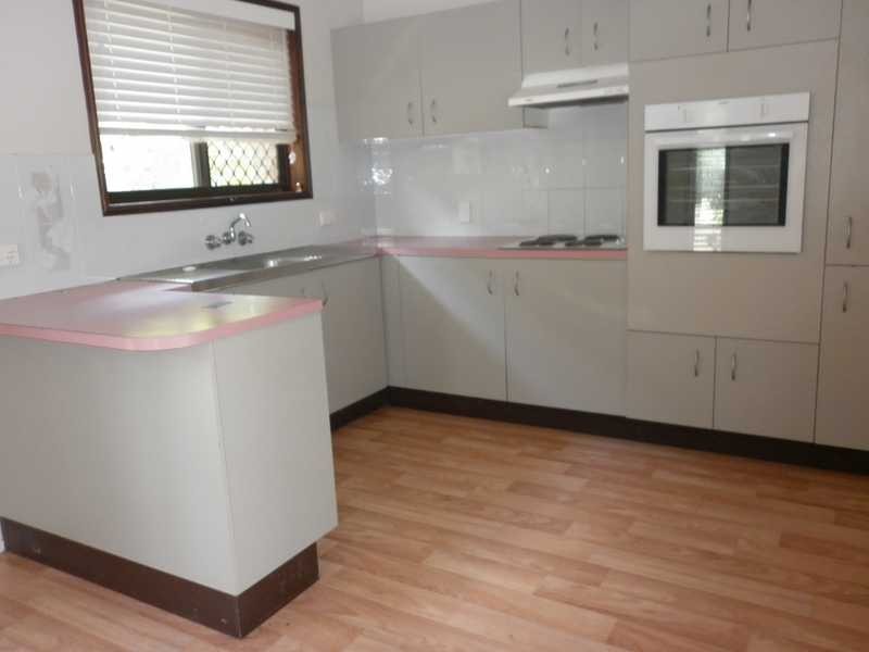 4 Brolga Court, Bundamba QLD 4304