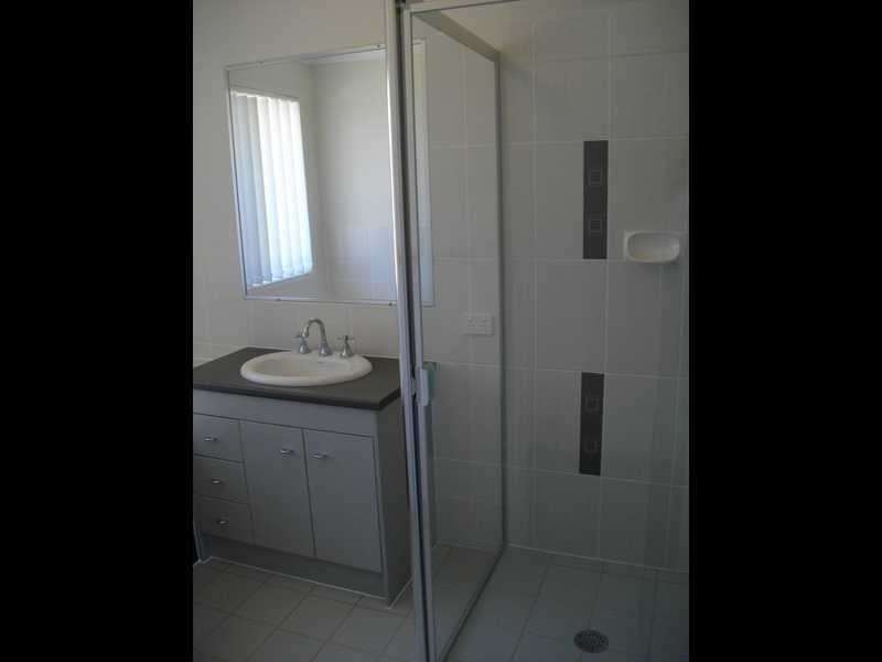 42 Baden Jones Way, North Booval QLD 4304