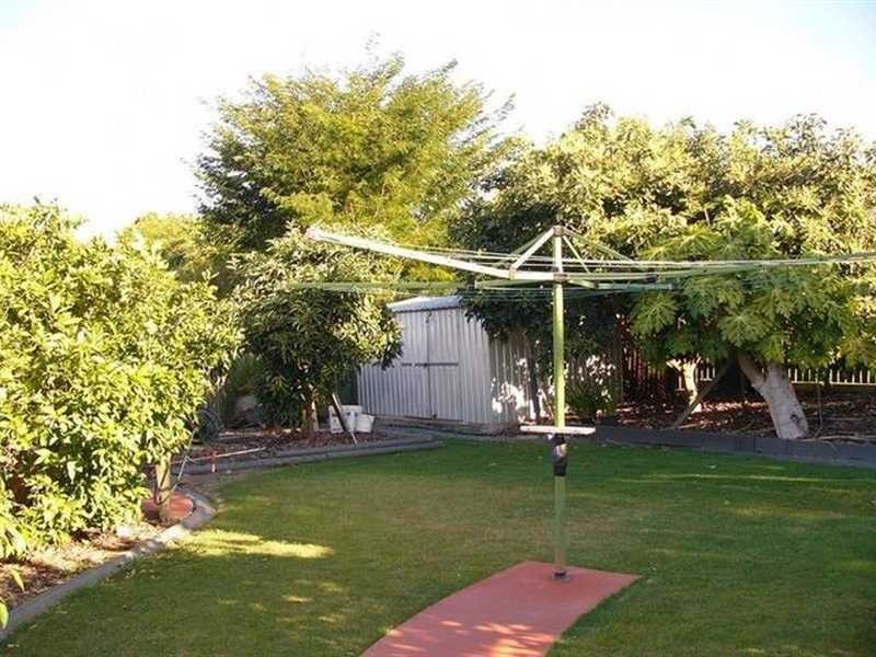 39 Cooinda Street, Eastern Heights QLD 4305