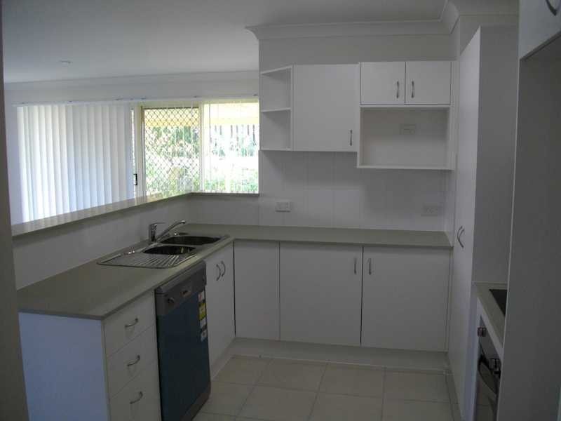 9 Dornoch Crescent, Raceview QLD 4305