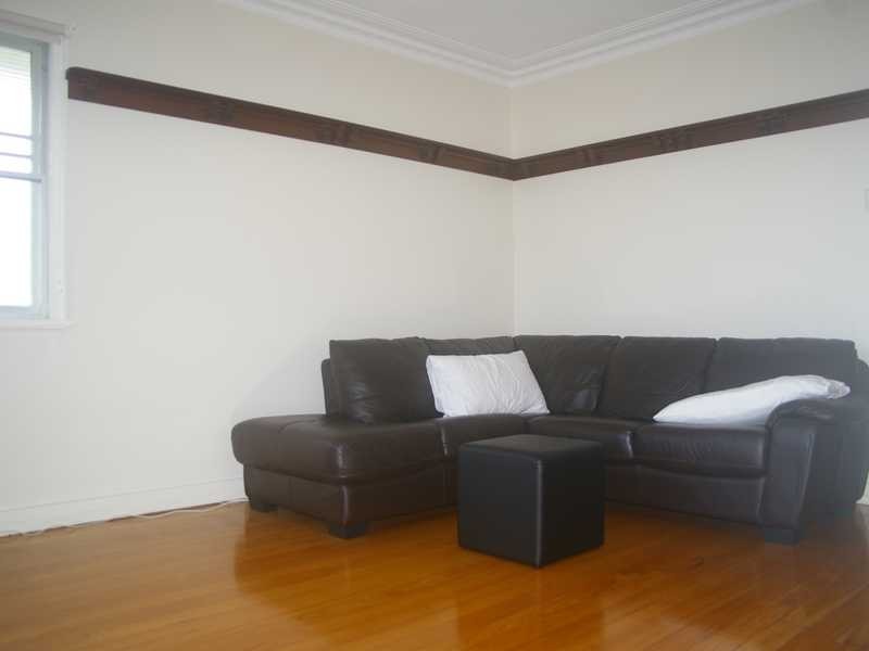 1 Schelbach Street, Booval QLD 4304