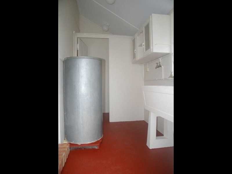 1 Schelbach Street, Booval QLD 4304