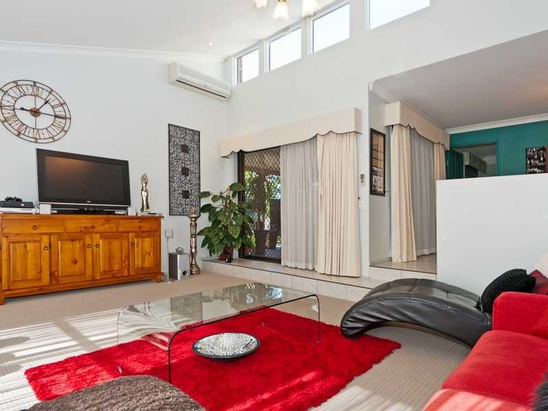 21 Arnold Street, Wulkuraka QLD 4305