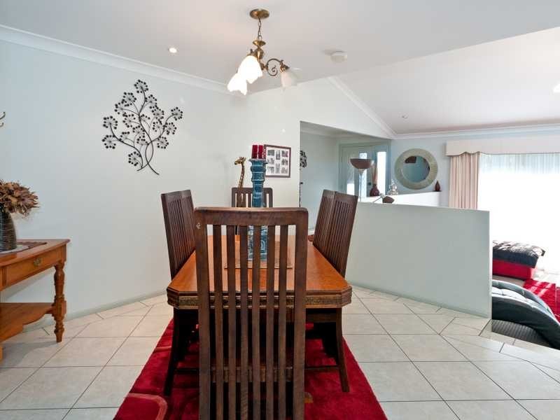 21 Arnold Street, Wulkuraka QLD 4305