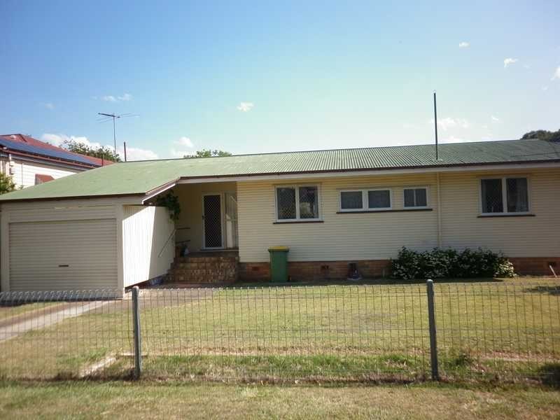 18 Thurso Street, North Booval QLD 4304