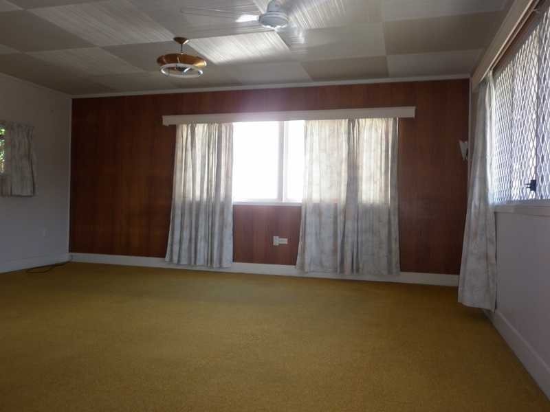 18 Thurso Street, North Booval QLD 4304