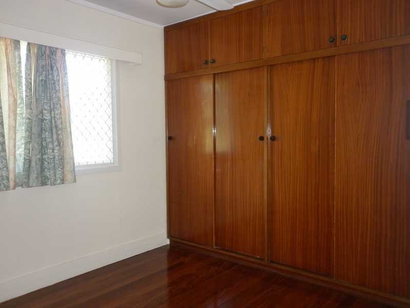 18 Thurso Street, North Booval QLD 4304