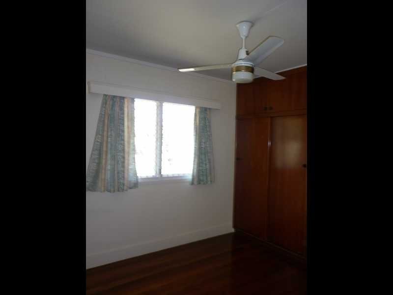 18 Thurso Street, North Booval QLD 4304