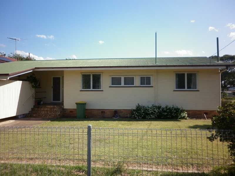 18 Thurso Street, North Booval QLD 4304
