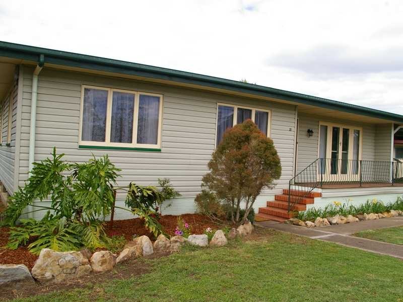 67 North Station Road, North Booval QLD 4304