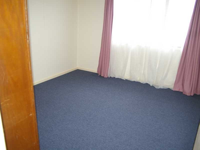 67 North Station Road, North Booval QLD 4304