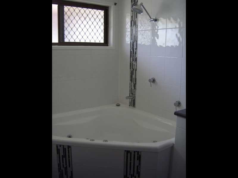 2 Fowler Street, Collingwood Park QLD 4301