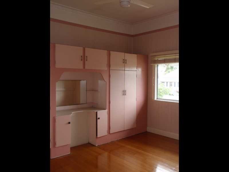 18 Pine Street, North Ipswich QLD 4305