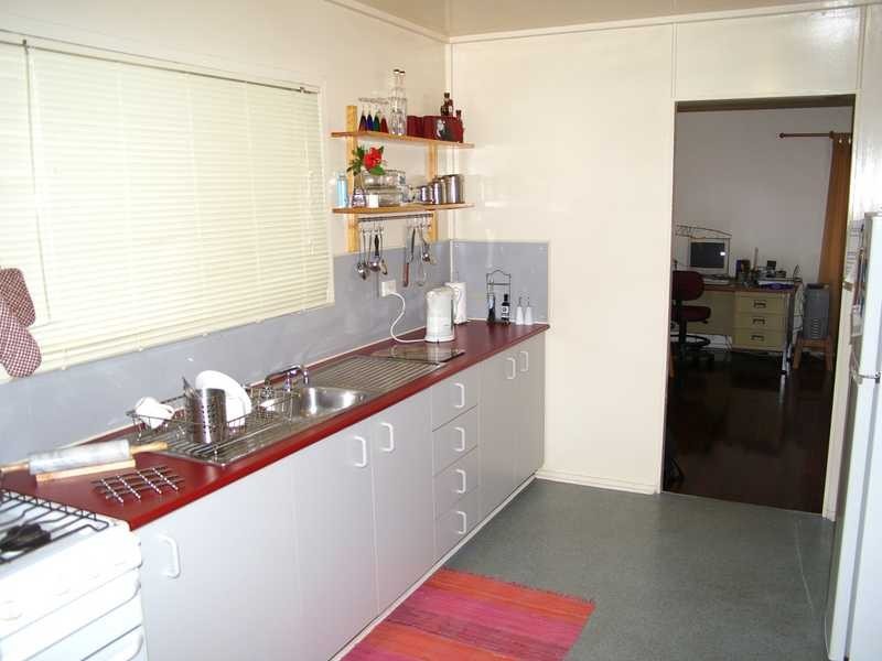 99 Diamond Street, Riverview QLD 4303