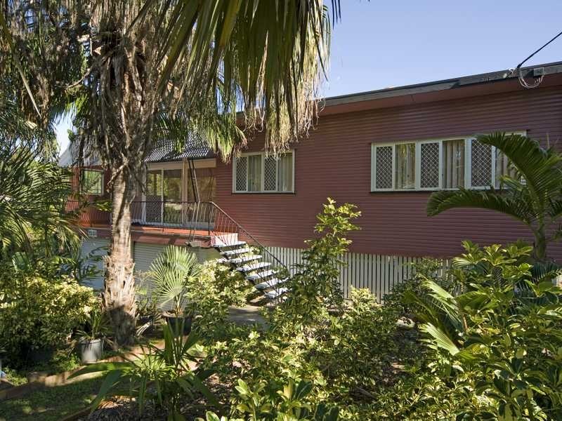 22-24 Welsby Street, North Booval QLD 4304