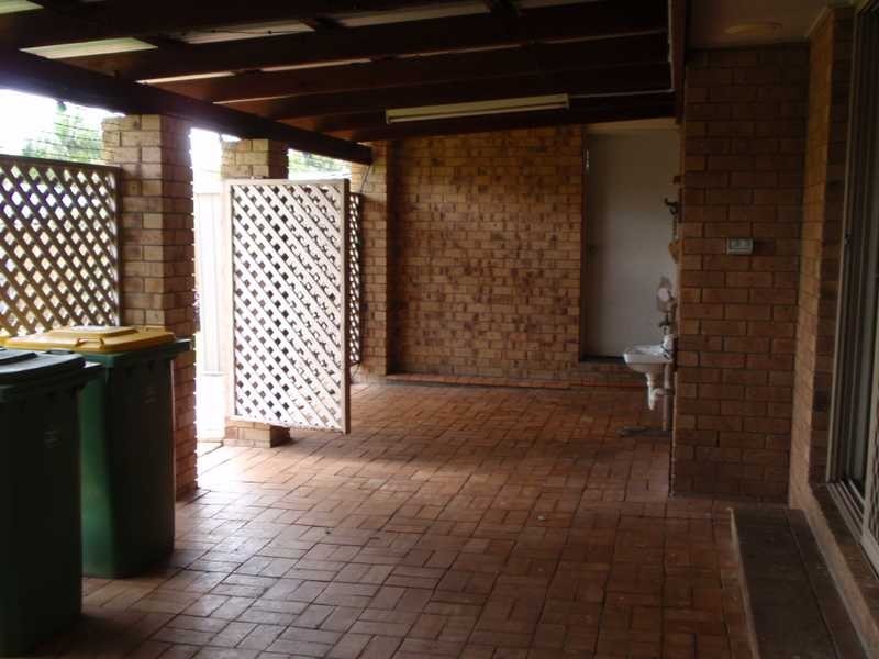 8 Underwood Street, Brassall QLD 4305