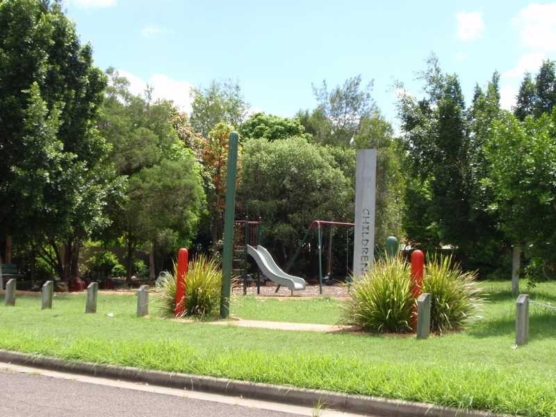 8 Underwood Street, Brassall QLD 4305
