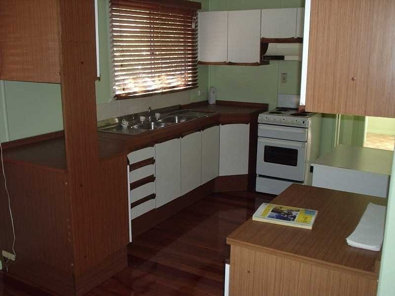 6 Roberts Road, North Ipswich QLD 4305