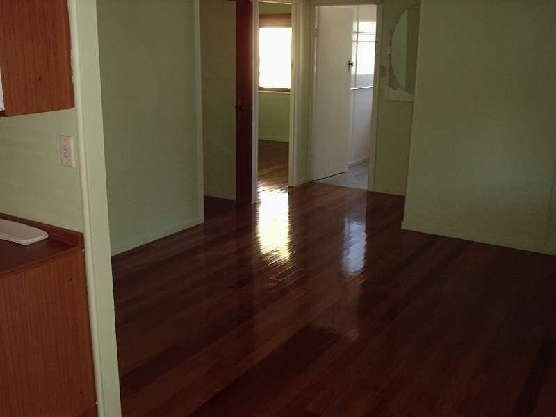 6 Roberts Road, North Ipswich QLD 4305