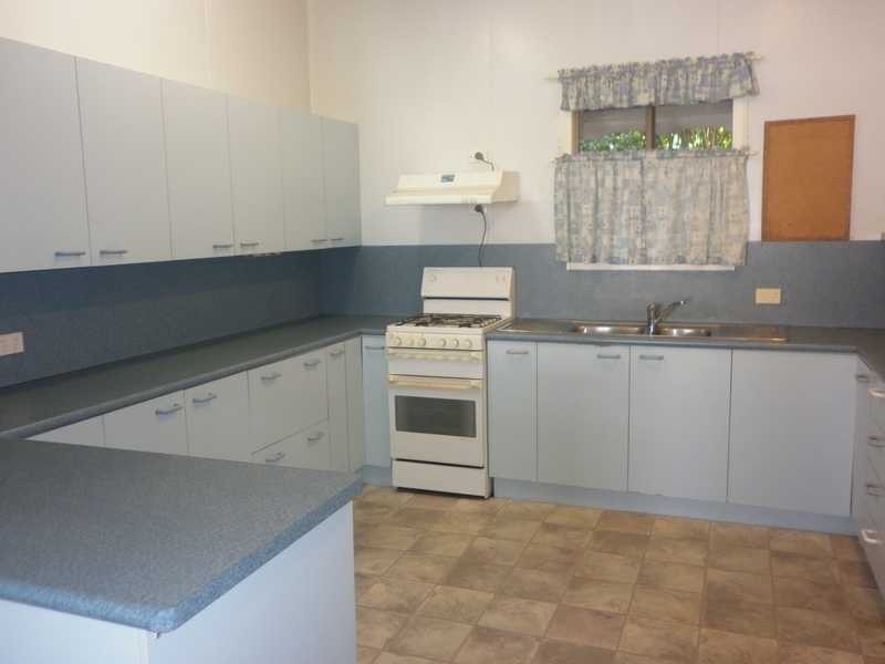 25 Moffatt Street, Ipswich QLD 4305