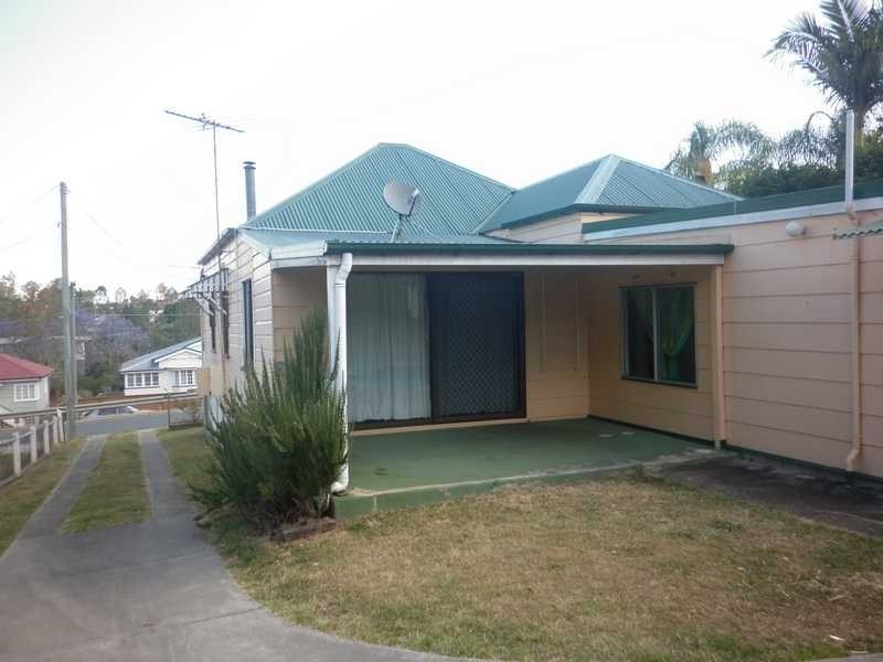 25 Moffatt Street, Ipswich QLD 4305