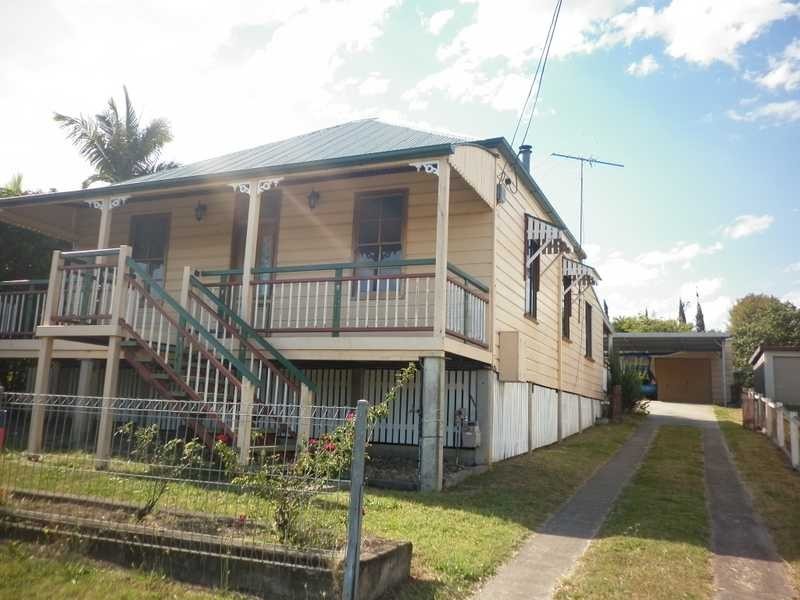 25 Moffatt Street, Ipswich QLD 4305