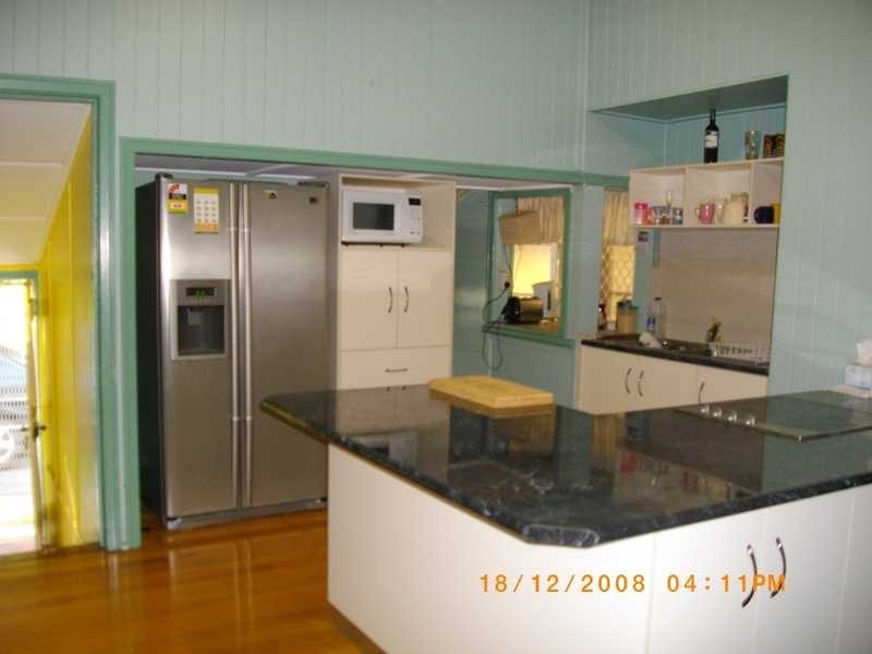 17 Prospect Street, Silkstone QLD 4304