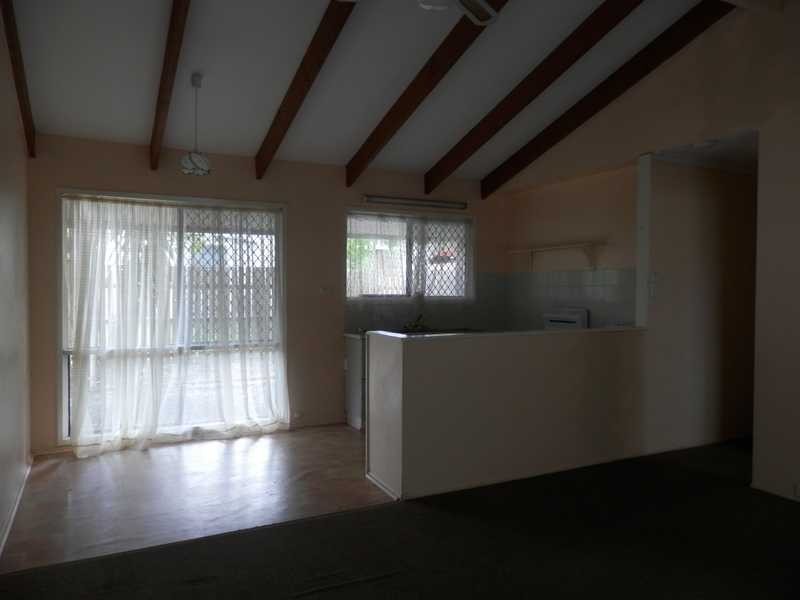 38 Phyllis Street, Eastern Heights QLD 4305