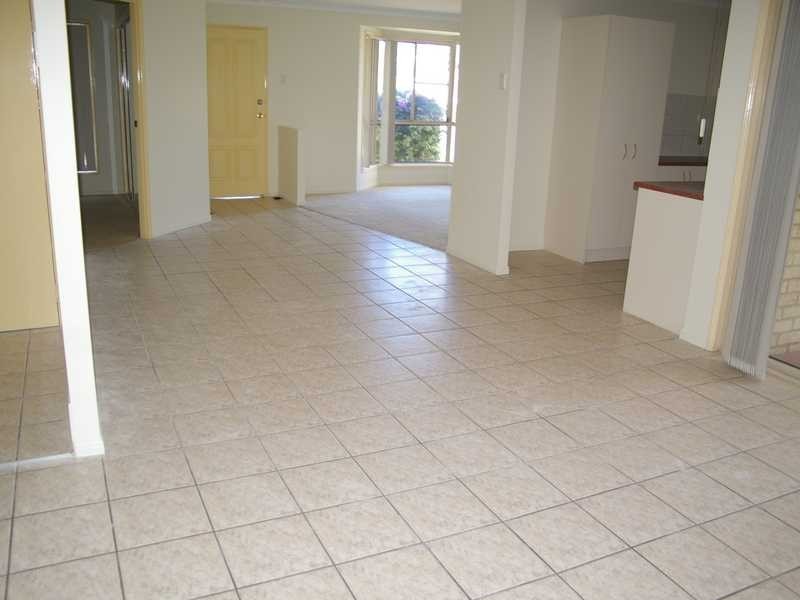 367 South Station Road, Raceview QLD 4305