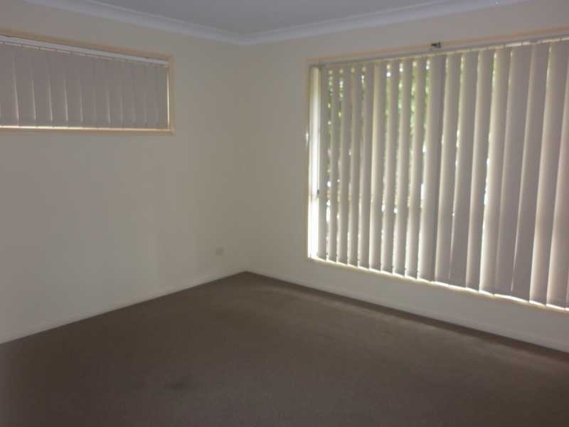 367 South Station Road, Raceview QLD 4305