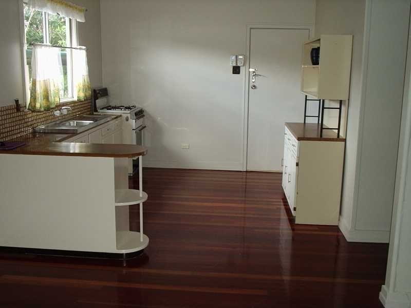 8 Minnis Street, Eastern Heights QLD 4305